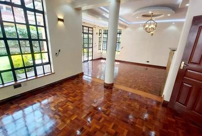 5 Bed Townhouse with En Suite at Lavington