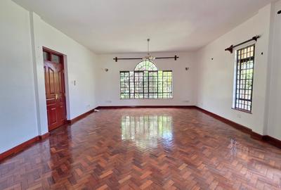 5 Bed Townhouse with En Suite at Old Kitusuru. - 4