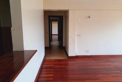 3 Bed Apartment with Swimming Pool in Parklands