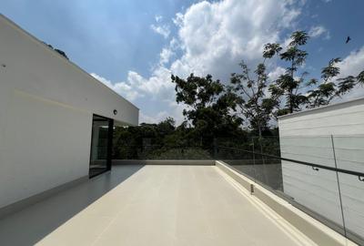 6 Bed Villa with En Suite at Peponi Road - 3
