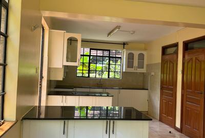 4 Bed Townhouse with En Suite in Runda
