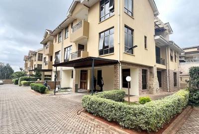 4 Bed Townhouse with En Suite at Lavington