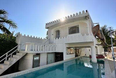 5 Bed House with En Suite in Malindi - 4