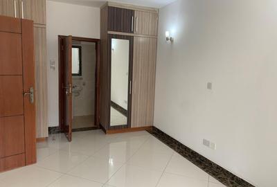 5 Bed House with En Suite in Kitisuru - 4