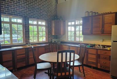 4 Bed House with En Suite at Runda