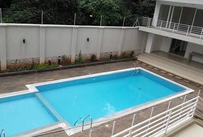 3 Bed Apartment with En Suite at Lavington