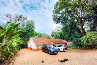 5 Bed House with En Suite in Muthaiga