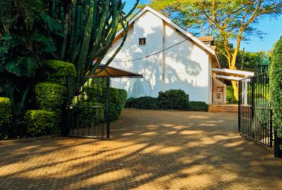 4 Bed House with Garden in Karen