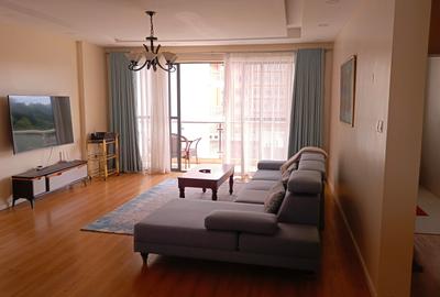 Serviced 3 Bed Apartment with En Suite in Brookside - 2