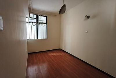 3 Bed Apartment with En Suite at Denis Pritt - 4