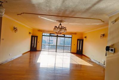 3 Bed Apartment with En Suite at Parklands