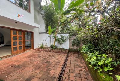 2 Bed Townhouse with Garden in Kileleshwa - 3