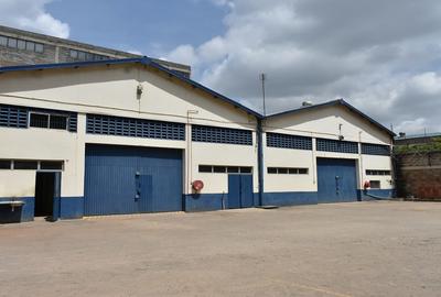 24,000,000 ft² Warehouse with Parking in Mombasa Road