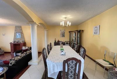 4 Bed House with En Suite in Spring Valley - 4