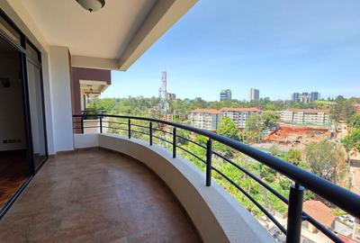 3 Bed Apartment with En Suite at Lavington. - 4