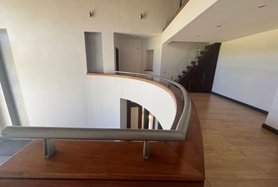 4 Bed Townhouse with En Suite in Kitisuru - 4