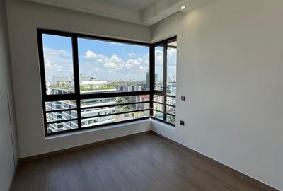Serviced 3 Bed Apartment with En Suite at Riverside - 4