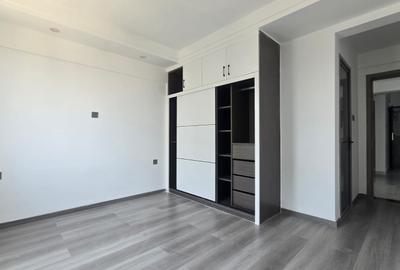2 Bed Apartment with En Suite in Westlands Area
