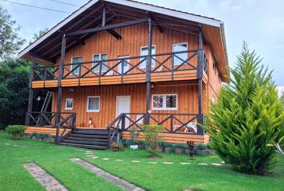 3 Bed Villa with En Suite at Burguret