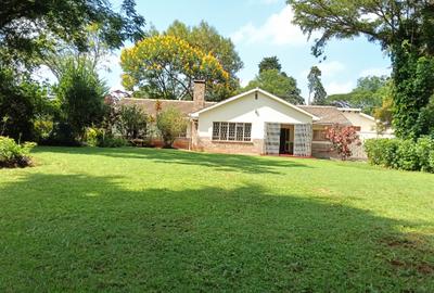 4 Bed House with En Suite in Runda - 2