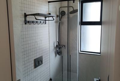 1 Bed Apartment with En Suite at Marcus Garvey Road - 4