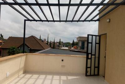 4 Bed Townhouse with En Suite at Membley Estate
