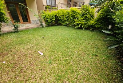 5 Bed House with En Suite in Lavington