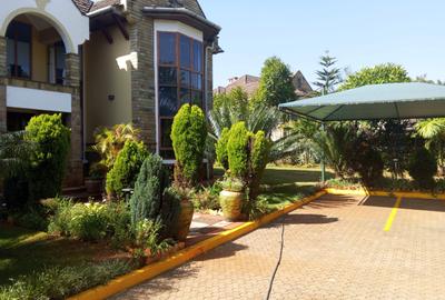 5 Bed Townhouse with En Suite in Runda