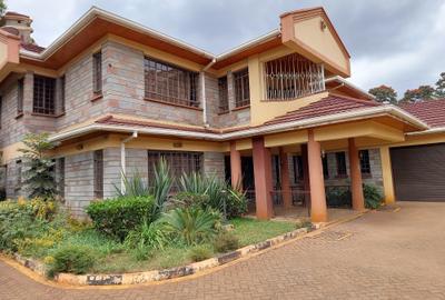 6 Bed House with En Suite at Flem Tree