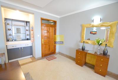 3 Bed Apartment with Backup Generator in Kileleshwa