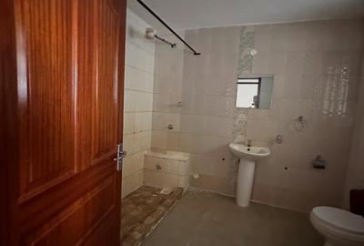 4 Bed Apartment with En Suite in Kileleshwa