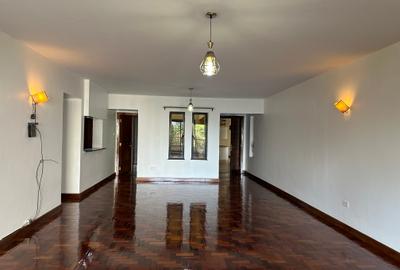 Serviced 3 Bed Apartment with En Suite in Kilimani - 4