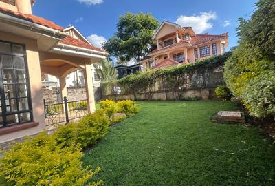 5 Bed House with En Suite at Lavington