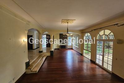 5 Bed House with En Suite in Spring Valley - 4