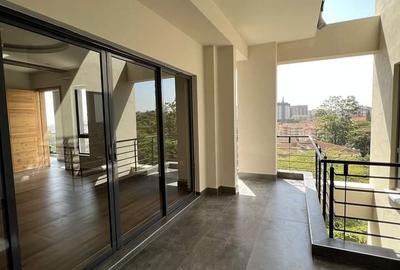 3 Bed Apartment with En Suite in Kileleshwa