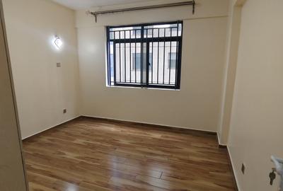 2 Bed Apartment with Gym in Kilimani - 2