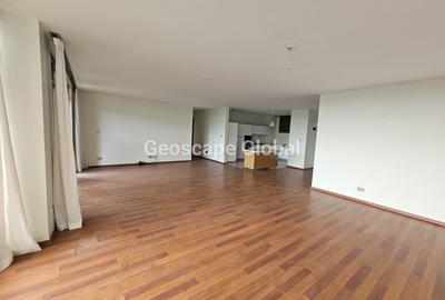 3 Bed Apartment with En Suite in Westlands Area