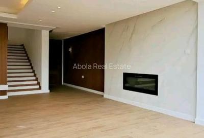 4 Bed Villa with En Suite in Gigiri - 2