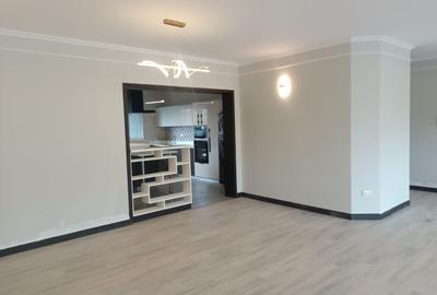 3 Bed Apartment with En Suite in Riverside
