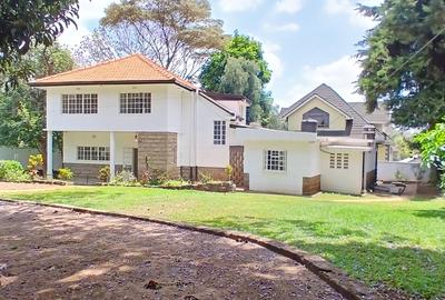 3 Bed House with En Suite at Lavington Green - 2