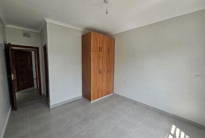 4 Bed House with En Suite in Kitengela - 4
