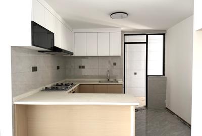 3 Bed Apartment with En Suite at Brookside Drive - 2