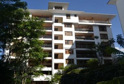 4 Bed Apartment with En Suite at Riverside Drive