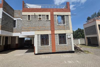 3 Bed Townhouse with En Suite in Ongata Rongai - 2