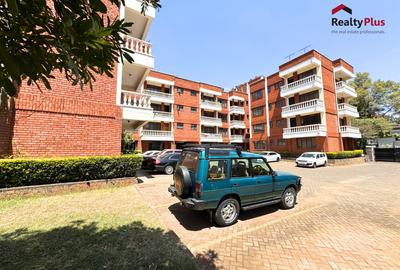 2 Bed Apartment with En Suite at Riverside Drive - 3