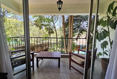Serviced 2 Bed Apartment with En Suite in Brookside - 3