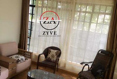 Serviced 2 Bed Apartment with En Suite at Rosslyn - 3