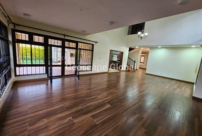 5 Bed House with En Suite in Runda - 3