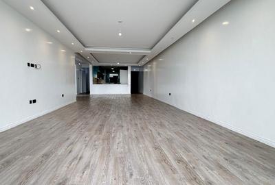 2 Bed Apartment with Lift in Parklands