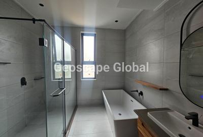 4 Bed Apartment with En Suite in Spring Valley - 3